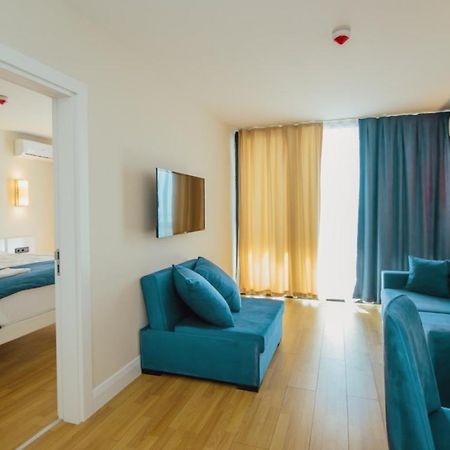 Luxury Sea View Apartments In Orbi City Batumi Luaran gambar