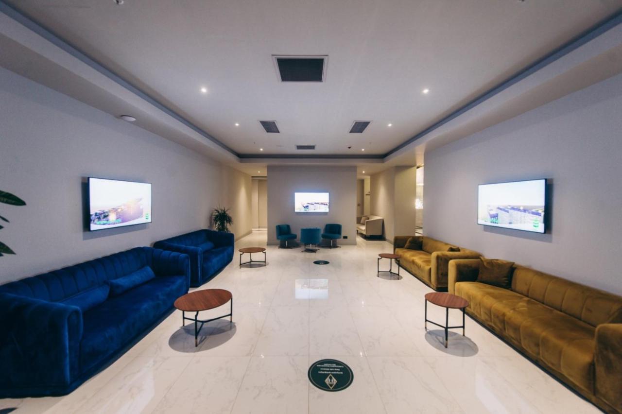 Luxury Sea View Apartments In Orbi City Batumi Luaran gambar