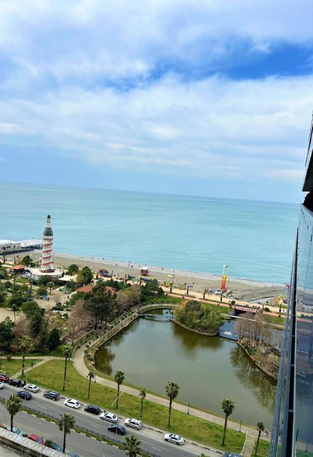 Luxury Sea View Apartments In Orbi City Batumi Luaran gambar